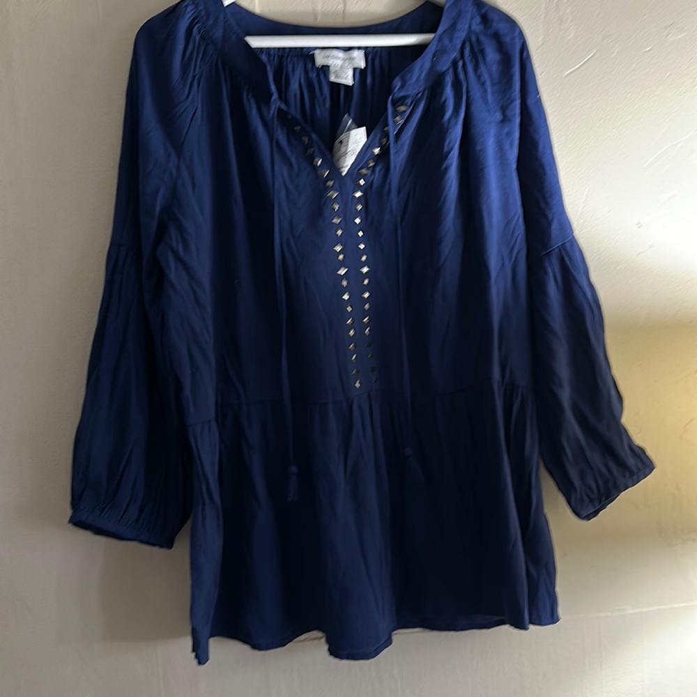 NWT LIZ CLAIBORNE TOP